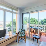 Apartamento Beachside W Pools
